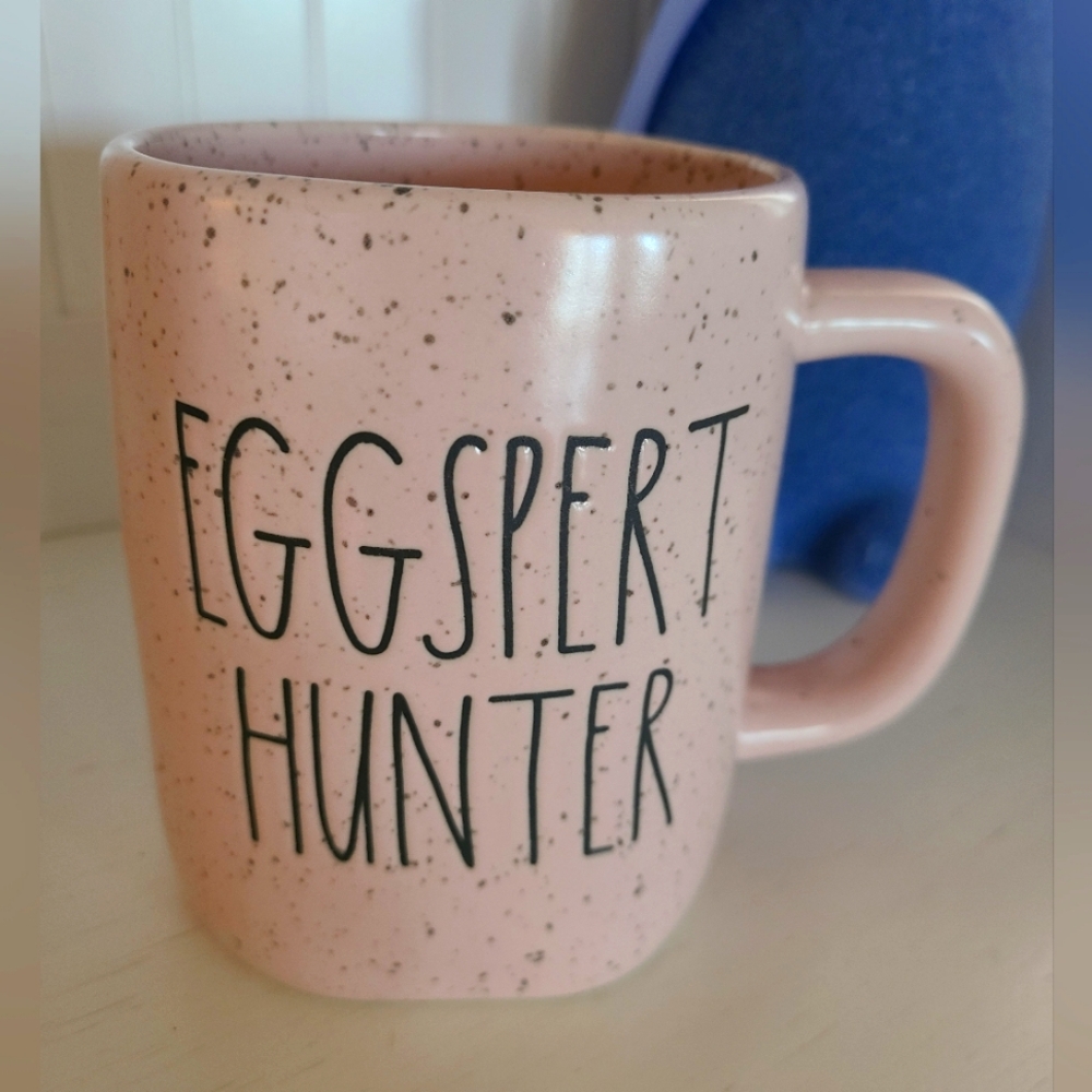 Rae Dunn "Eggspert Hunter" Easter Mug